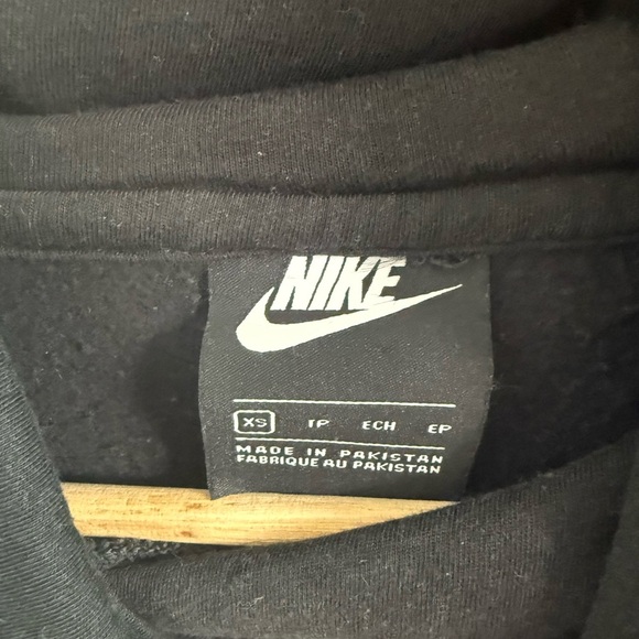 Nike Women's Black Hoodie Top - Picture 2 of 2